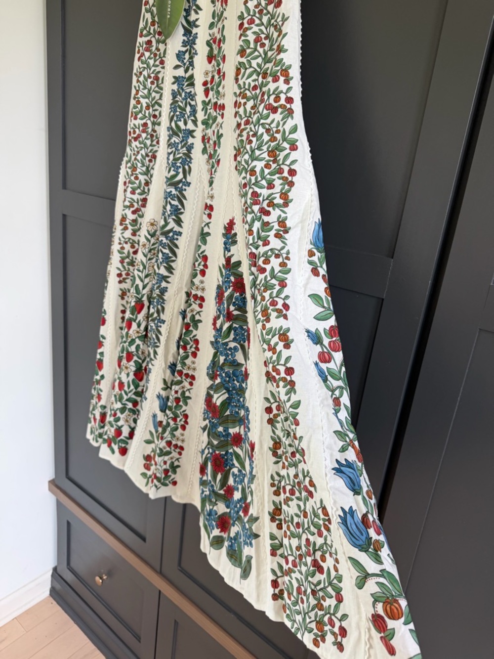 FARM Rio Fruity Beauty Linen Blend Maxi Dress | S - Picture 10 of 15